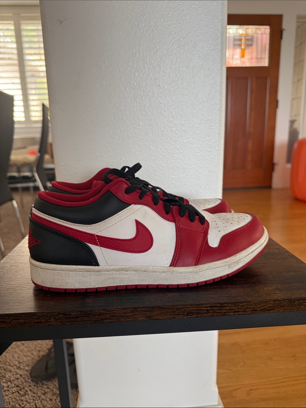 Nike Low-Top Sneakers in Red, White & Black